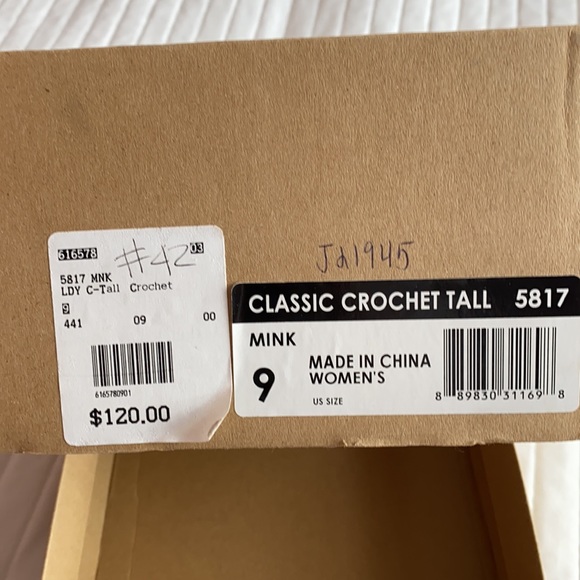 UGG crochet tall boot - Picture 4 of 5